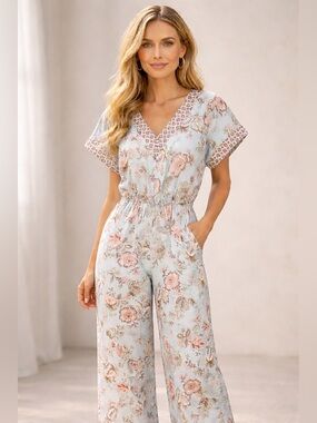 NWT New Look Floral Print Jumpsuit